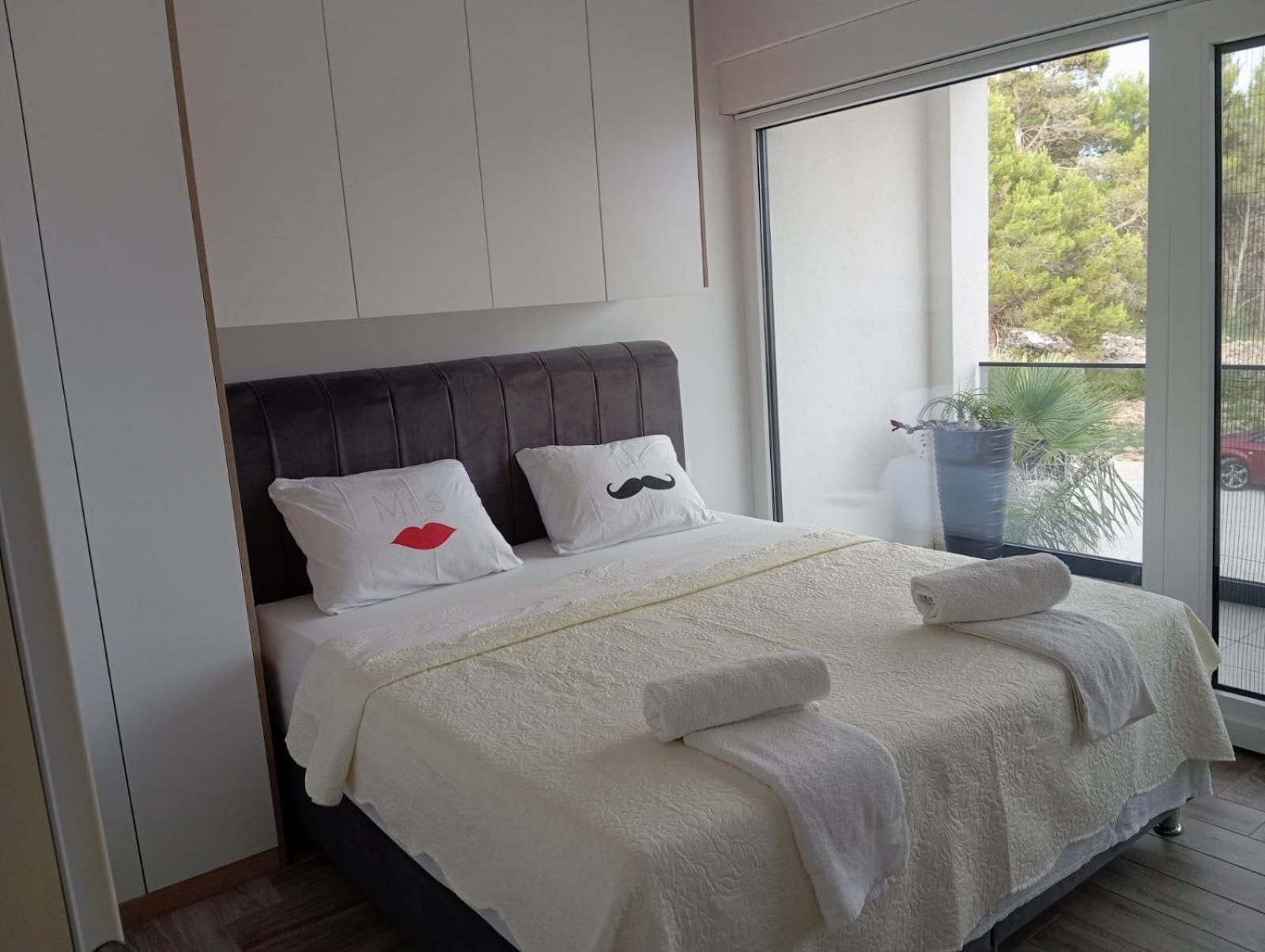 Villa S Vir Luaran gambar