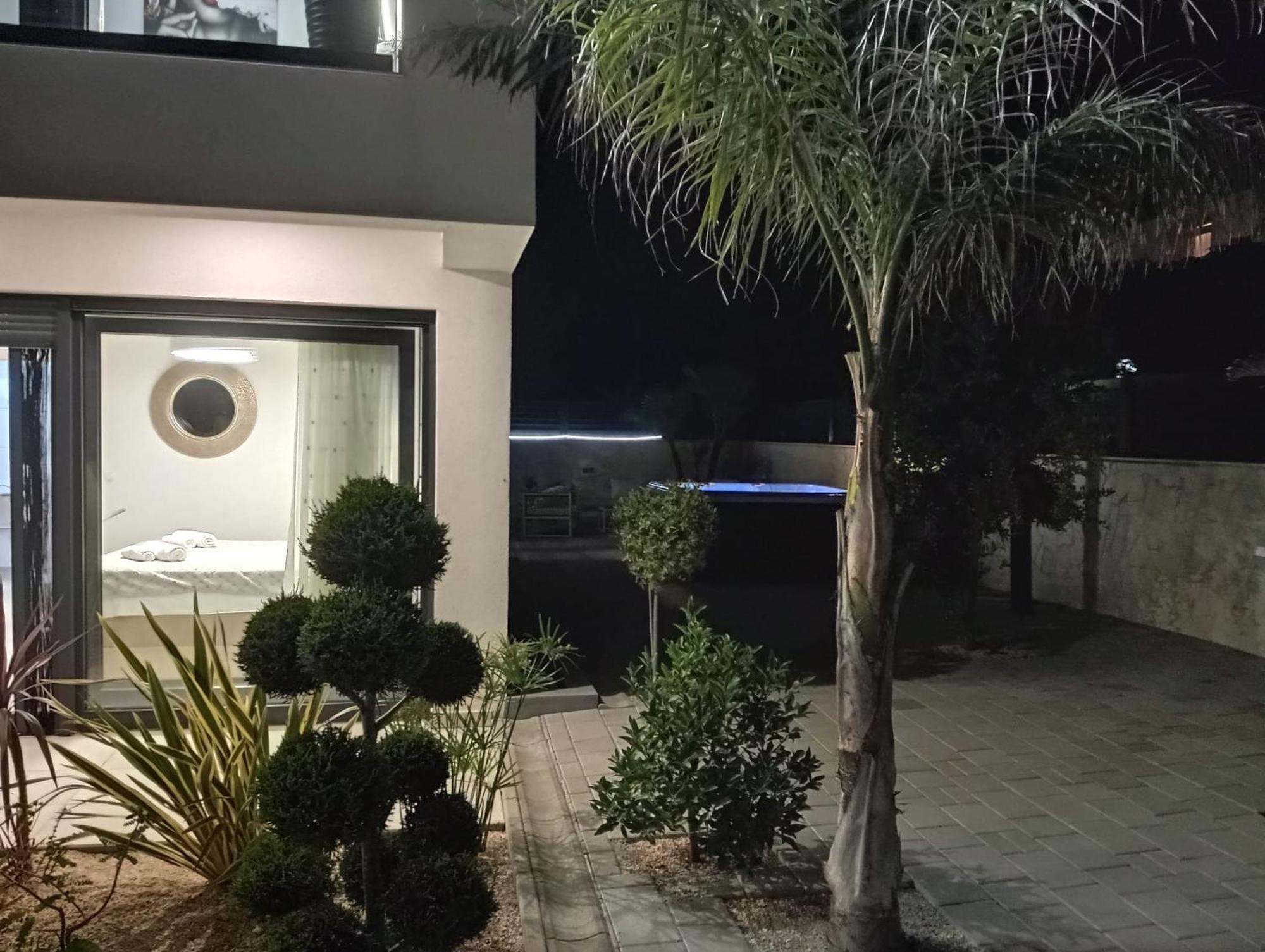 Villa S Vir Luaran gambar